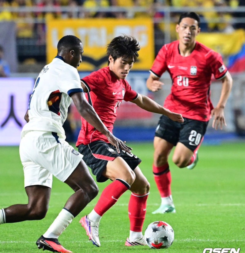 모레노호 첫승 데뷔! 대한민국, 에콰도르 3-0 완승