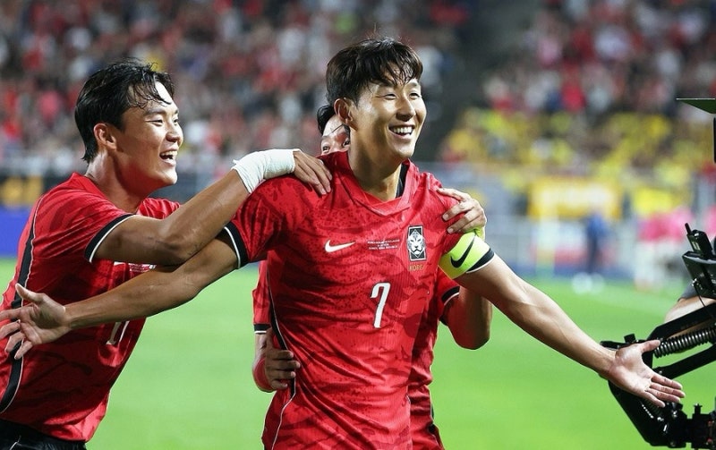 "월드컵 참사 잊게 한 3골" 손흥민, 차범근까지 딱 1골 모레노호 첫 경기부터 달라졌다