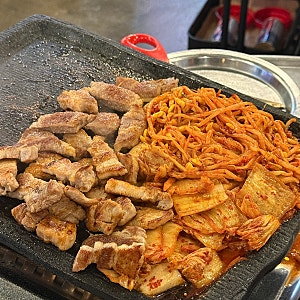 [마부자생삼겹살 합정점] 합정 김치 삼겹살 맛집