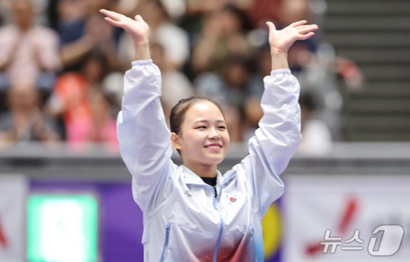 여서정 8년 만에 금빛 착지! 카누 4인승까지 금메달…추석 연휴 첫날 대한민국 ‘금금’ [2026 ....