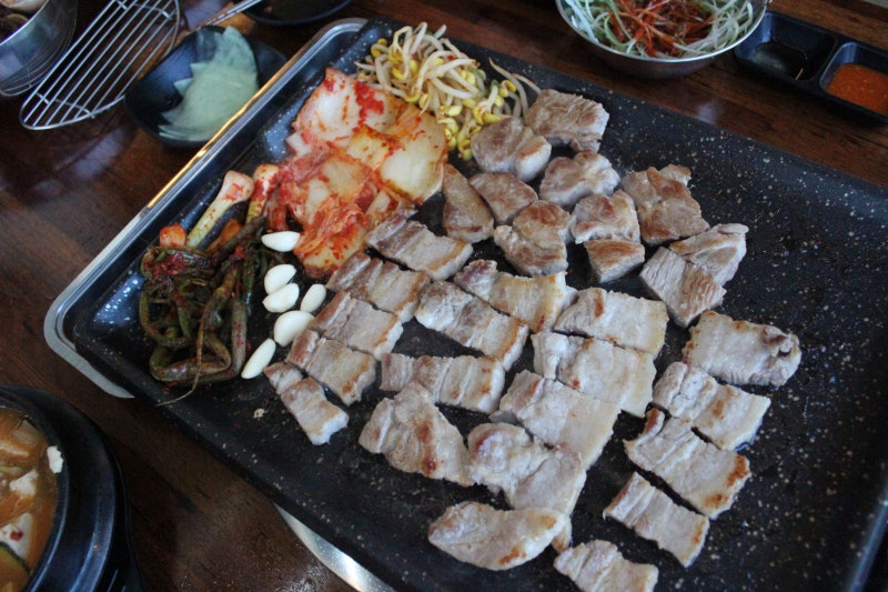 을왕리해수욕장 맛집 추천 국내산 한돈 전문 '을왕리생고깃집'