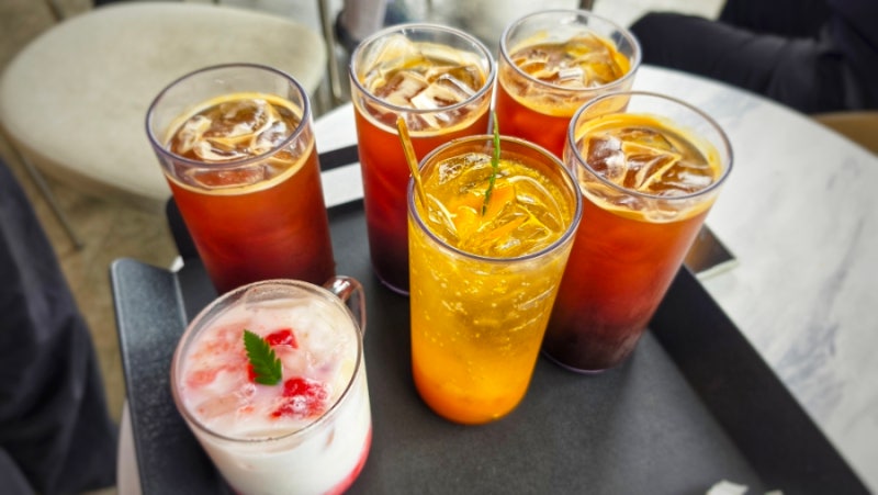 [⭐️4] 아브니르, 부산 동구 북항대교와 루프탑 야경 데이트 뷰맛집 대형 베이커리 카페