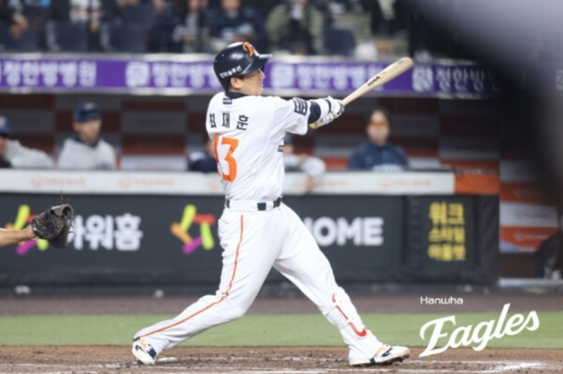 최재훈 정말 은퇴하나? 갑자기 퍼진 ‘한화 코치설’ 확인해보니