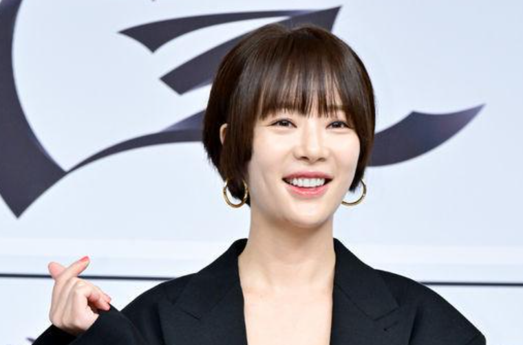 황정음, 가슴 성형부터 보형물 제거까지 솔직 고백…“왜 했는지 모르겠다, 내추럴이 최고”