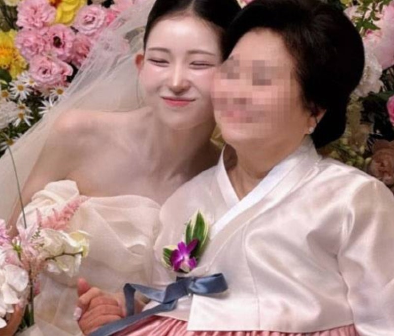 "시터 아닌 진짜 친구"… 홍진경이 밝힌 故 최진실 '이모할머니'의 진짜 사연  최준희 결혼식....