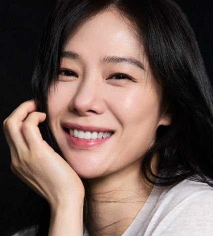 29년 차 배우 김현주가 전하는 외로움과 영화 실낙원 속 깊은 연기 내공