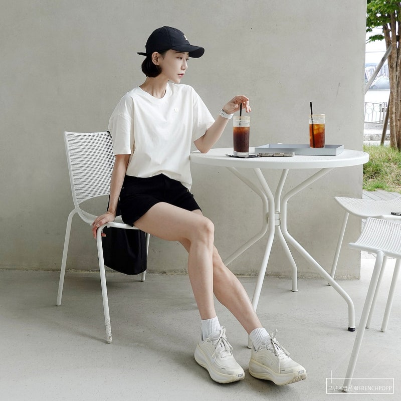 나이키 런닝화 보메로 플러스 블랙까지 하나 더 산 추천 러닝화
