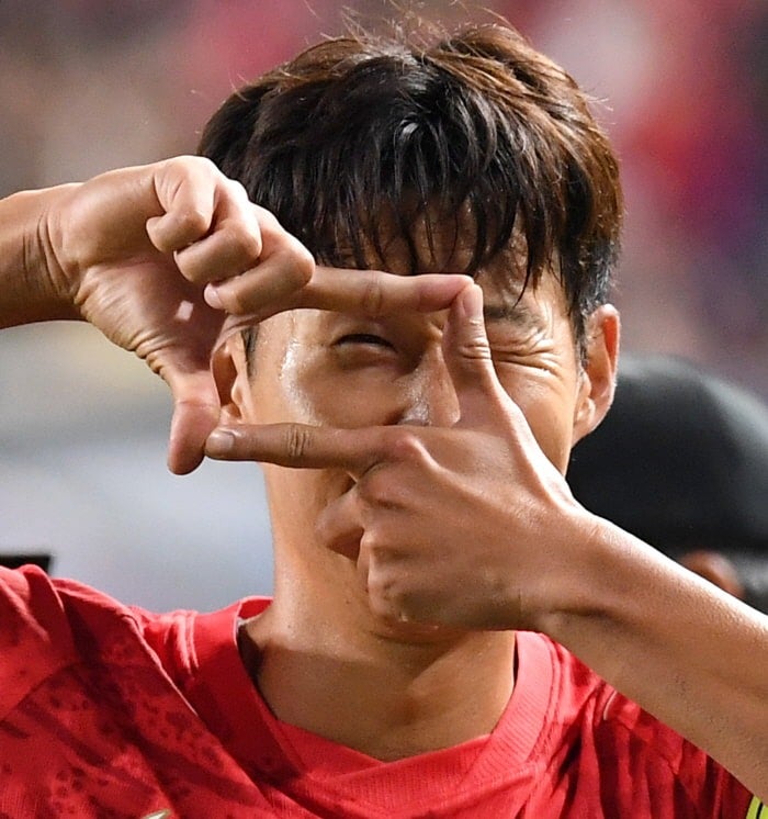 손흥민 프리킥골 지시한 사람이 김민재였다…모레노 감독도 몰랐던 3대0 비하인드