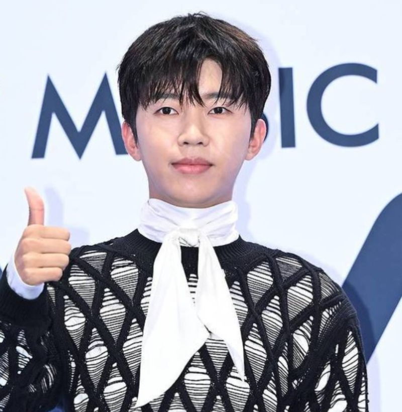 임영웅 유튜브 32억뷰 수익보다 놀라운 1,015개 영상, 미스터트롯 전부터 시작했다