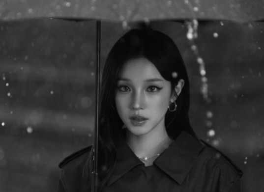 아이들 우기, 내달 8일 두 번째 미니앨범 '이십칠' 발매…팬콘서트도 예고