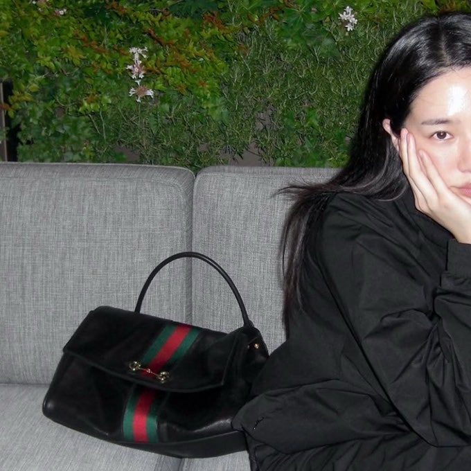 박규영, 가방 자랑하는 건가? 방금 공개한 구찌 신상 ‘파파라초백’
