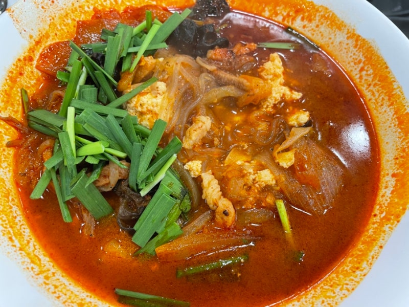 강릉 맛집 깊고 얼큰한 국물과 고소한 순두부의 환상 조합! ‘초당 맷돌순두부’