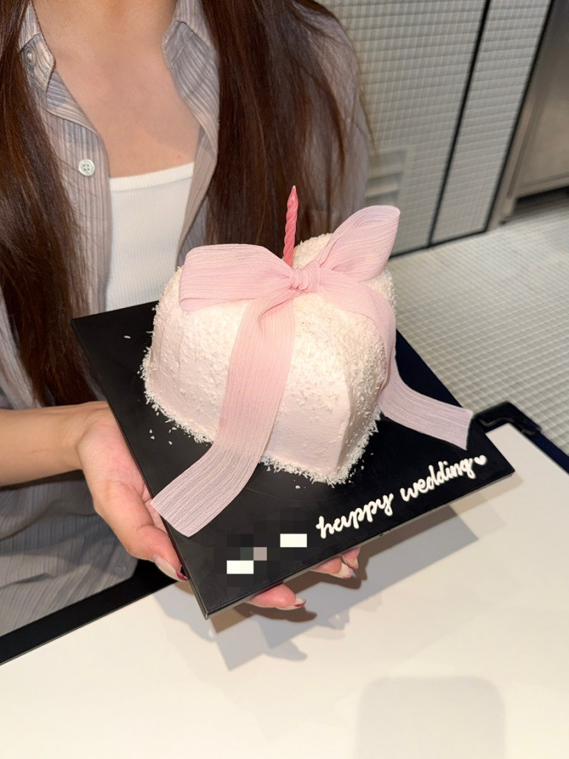 [달꼬미 논현점] 블랙핑크 지수 케이크 브샤 / 웨딩 / 생일 케이크 맛집 주문제작 후기