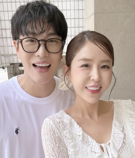 “하루 한두 끼가 전부였다는데” 45세 신지, 42.9kg까지 빠졌던 식습관은?