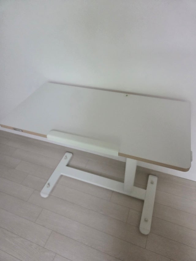 핏쳐 TS3 이동식 사이드테이블 추천 높이 각도 조절로 소파 침대 노트북 책상 활용하기