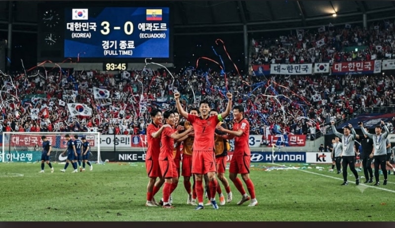 모레노호 첫 경기 3-0 완승! 한국 축구, 진짜 부활 신호탄일까?