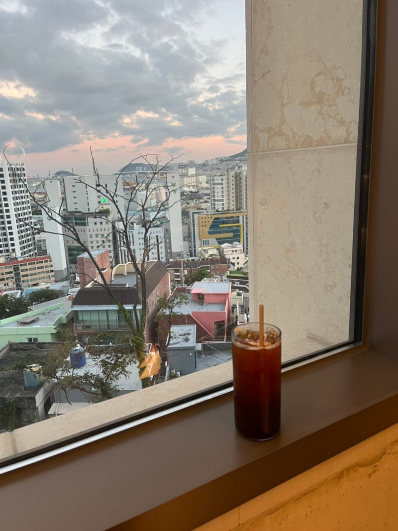 부산 뷰맛집 대형카페 아브니르 아기랑 방문