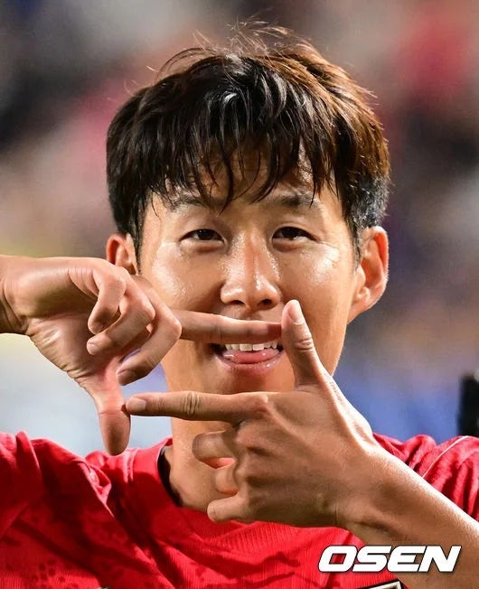 "데뷔전부터 3골 폭발?" 모레노호 에콰도르 3-0 완승 현장, 손흥민 57호 골 세리머니 터진 대한....