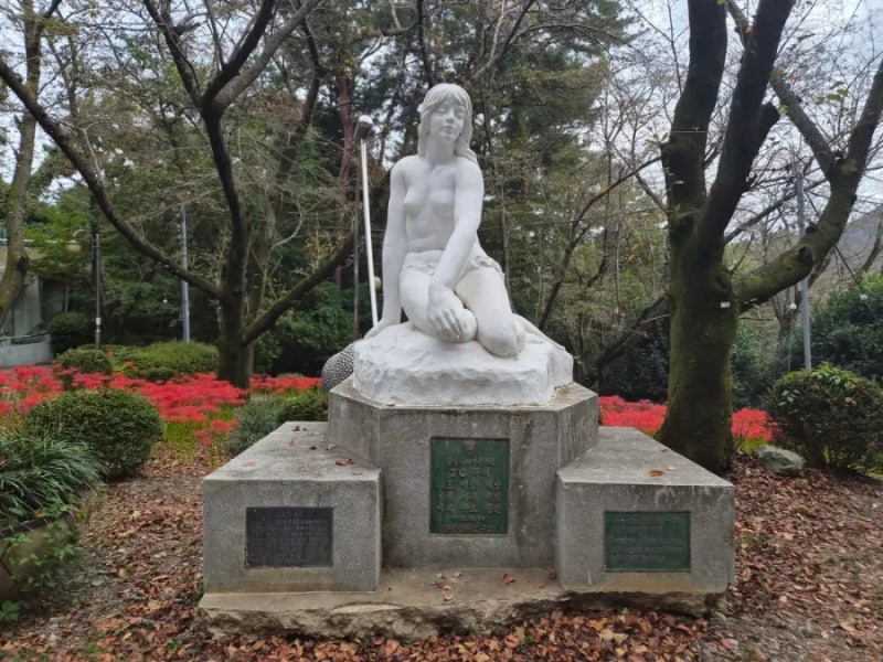 鎮海のおすすめスポット、二十五峠の宝探し「鎮海長福山彫刻公園」