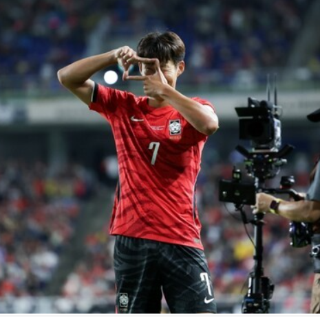 에콰도르전 손흥민 프리킥 골 각도 봤더니, 148경기 만에 세운 이 기록!!