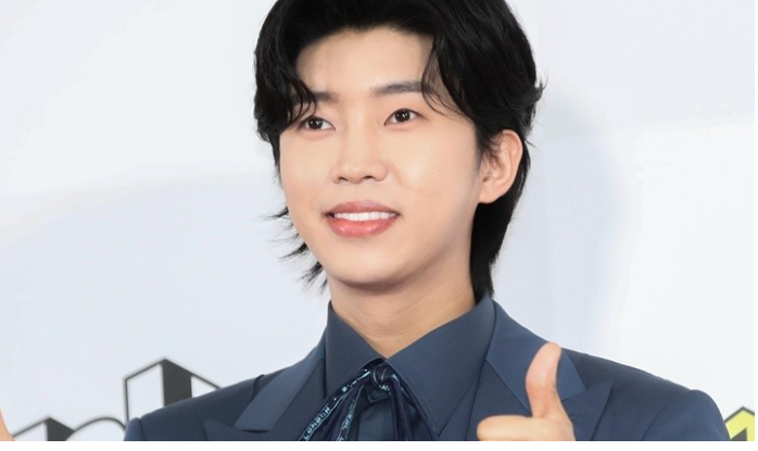 임영웅 유튜브 32억뷰 수익 구독자 10만→100만→179만, 골드버튼까지 성장 과정