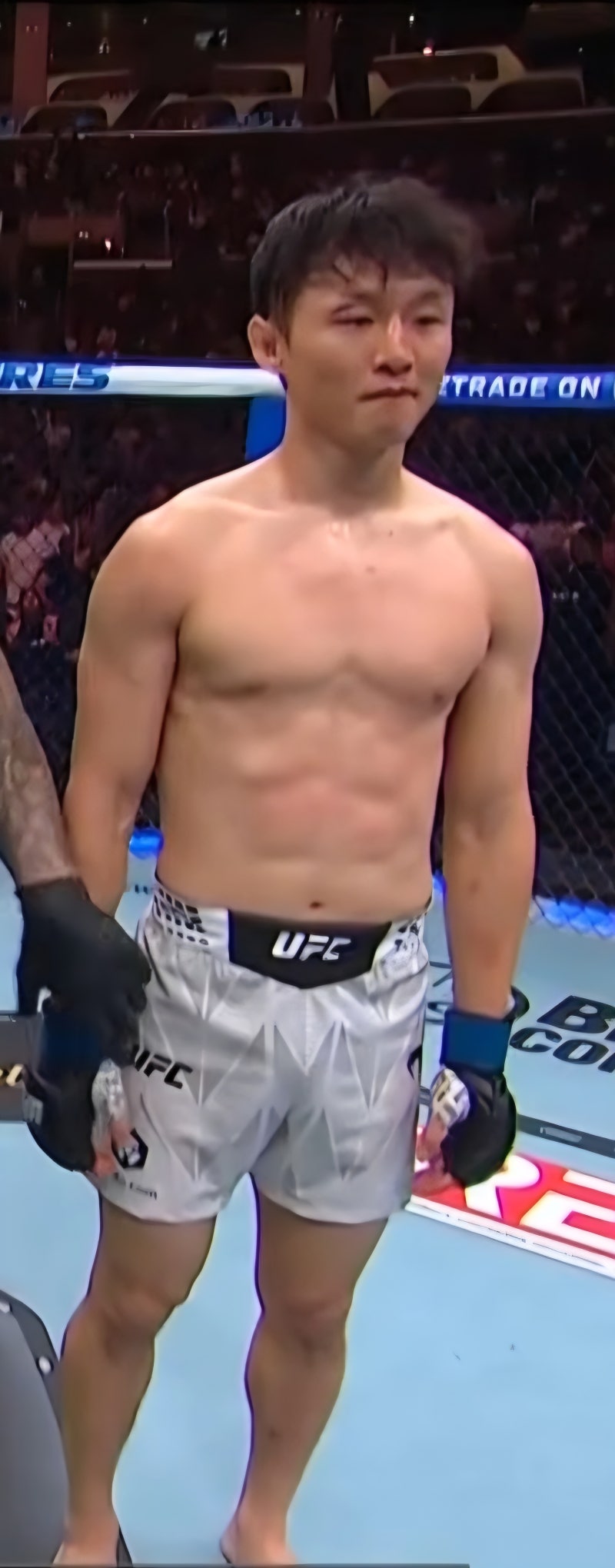 [UFC] 최두호 vs 핏불 ㅠㅠㅠ