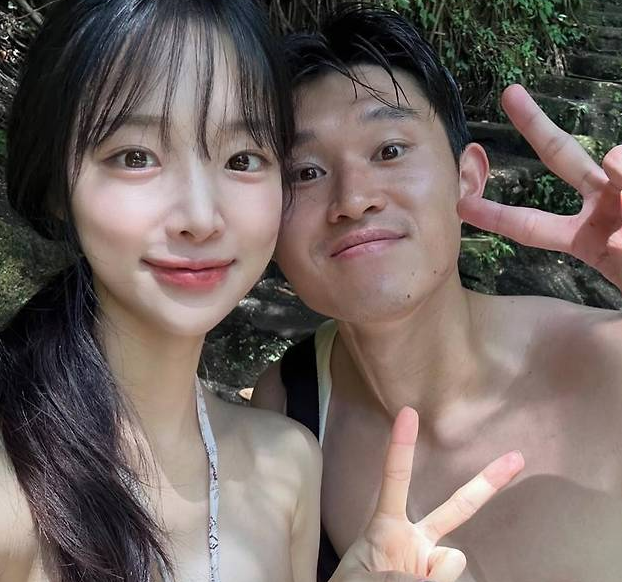 이동경 와이프 박예린 누구? 에콰도르전 골 뒤 다시 화제된 2살 연상 아내