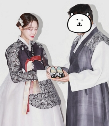 고우리, 출산 D-11 만삭 한복화보 공개...“이제 곧 셋이 된다”