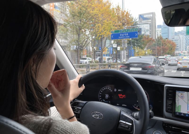 "빨간 주전자 떴는데 그냥 달렸어요" 엔진오일 경고등 무시하면 위험한 이유