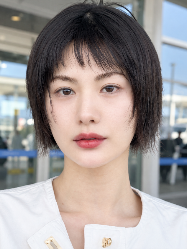 입술 필러 논란에 사과한 나나.. 이틀 뒤 숏컷으로 확 달라진 근황