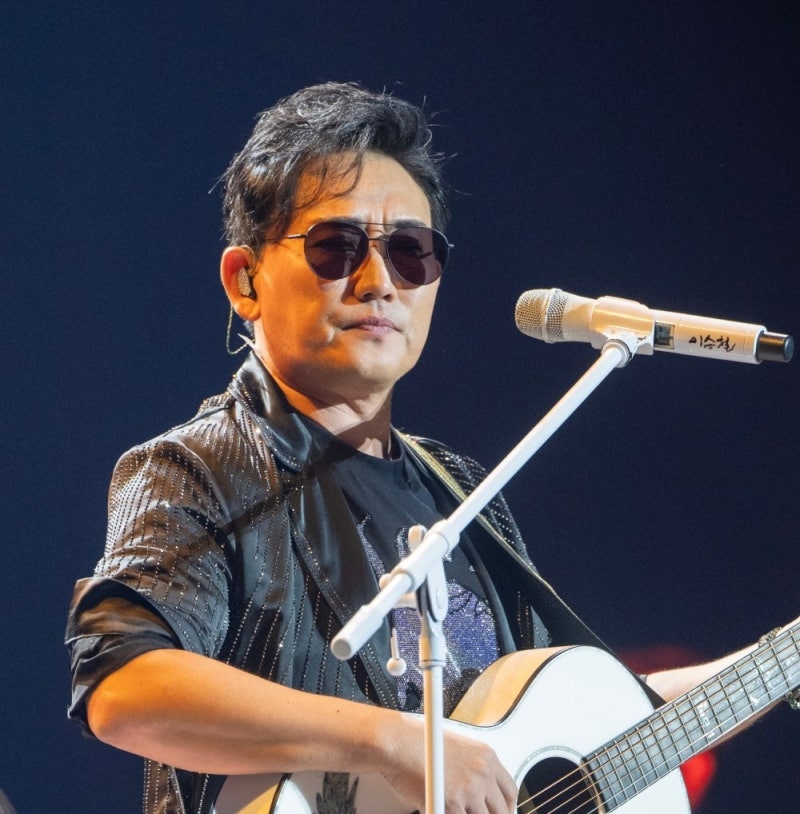 박보검 깜짝 등장에 뒤집어진 이승철 콘서트, 40주년 전국투어 일정은