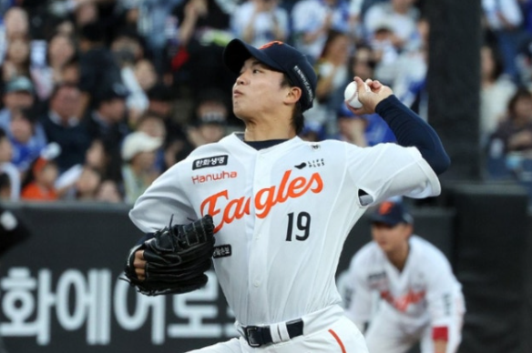 "한국전 안 던진 이유가 결국 이거였다" 왕옌청, 예선 0등판→중국전 선발 확정…대만이 슈퍼....