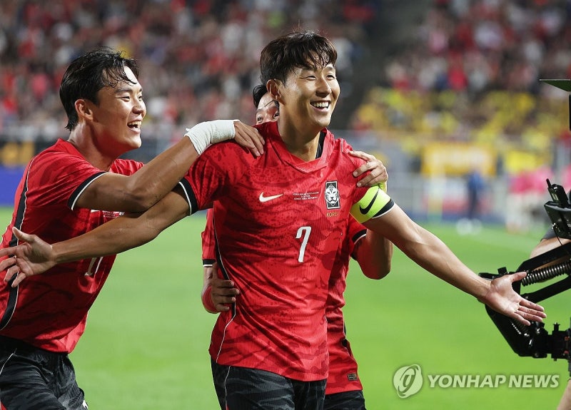 전반은 잠잠했는데…모레노호가 후반에 완성한 첫 승