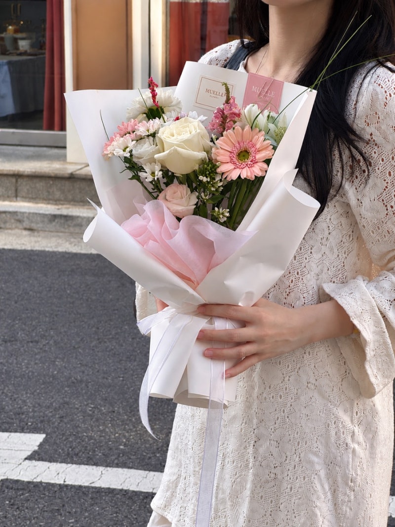 군자역 꽃집 뮤엘플라워 | 브라이덜 샤워 꽃다발 예약 후기, 24시간 셀프픽업까지!