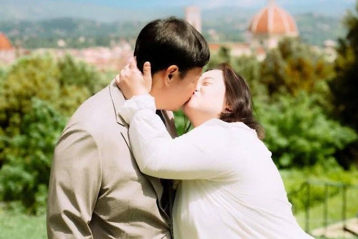 '다운증후군 작가' 서은혜, 남편 조영남과 깜짝 임신 발표…모두를 놀라게 한 근황