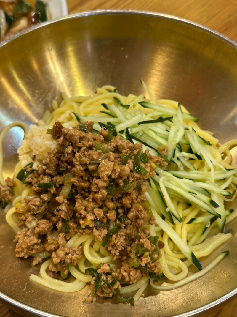 인천 차이나타운 맛집 만다복 웨이팅 | 하얀 짜장 마파두부 탕수육