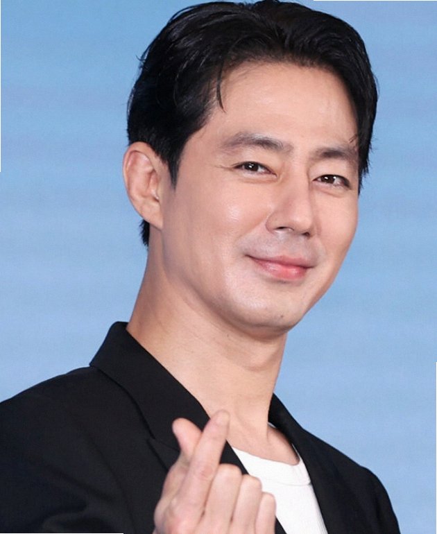 조인성 품에 안긴 김희경 <b>김기방</b>이 직접 찍어준 포옹샷 비하인드