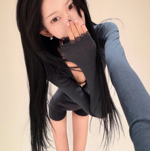 "코르셋으로 흉곽 줄이기?" 뼈말라 최준희 9월 최신근황
