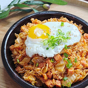박준면 김치볶음밥 황금레시피, 김치+스팸+버터 맛없기 힘든 조합 대박이네요!