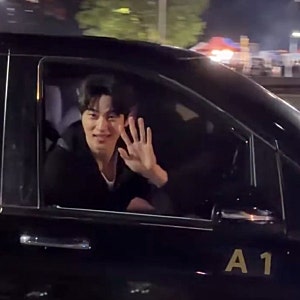 Byeon Woo-seok's Taipei Fan Meeting: Fan Service for Fans Even After the Show
