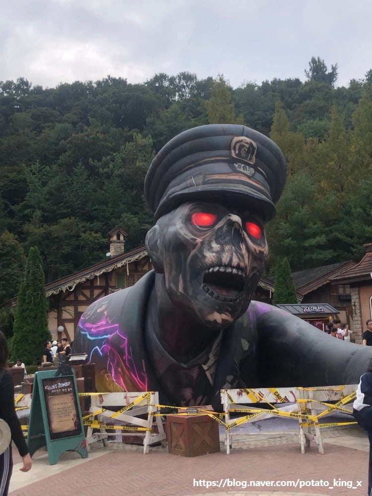 에버랜드 블러드시티 후기 | 종일권 오후권 야간권 가격부터 이용 방법, 불꽃놀이 꿀팁까지