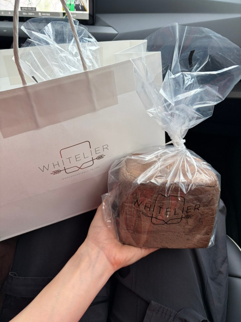 화이트리에 광명 어반브릭스점 초코식빵 주말 웨이팅, 주차