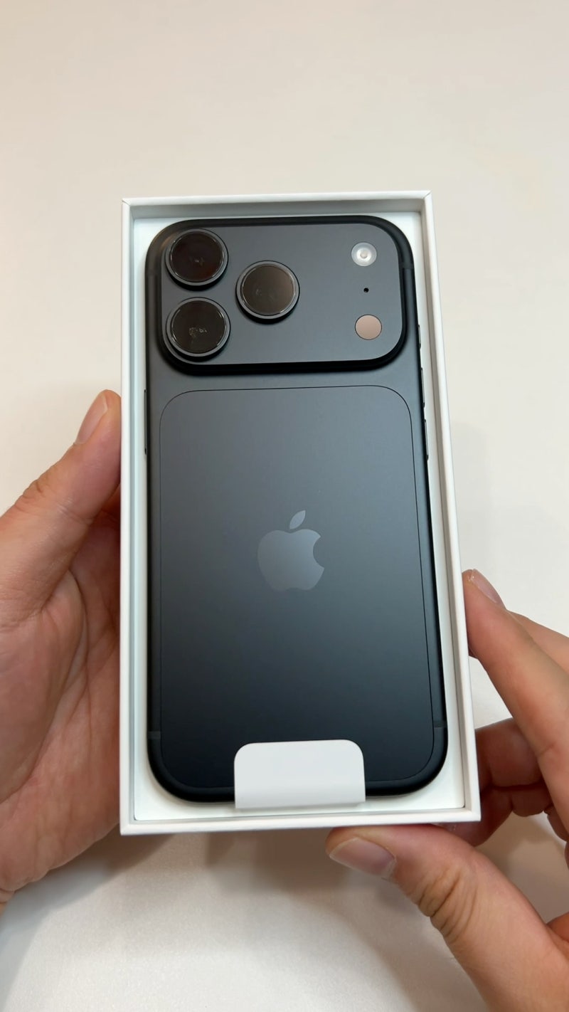 아이폰 18 프로 블랙 개봉기(언박싱) iPhone 18 Pro