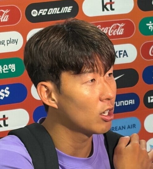 손흥민 57호골의 숨은 주인공은 김민재였다…"슛 때려!" 그 한마디가 만든 결과