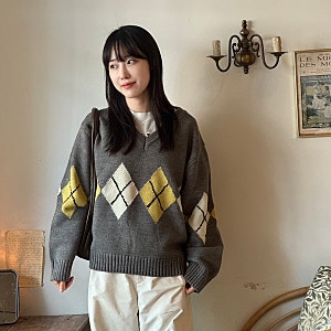 가을코디 필수템 아가일 니트는 이렇게! 틸아이다이 26FW 착용후기