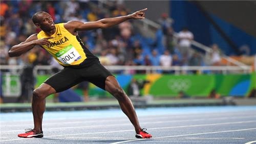 우사인볼트 100m 기록 9초58, 로봇이 넘었다는데 본인 반응 비교해보니