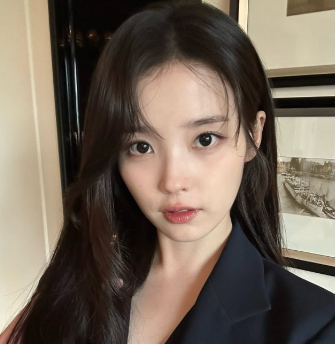아이유 MBTI INTJ 고백 "T로 바뀐 지 좀 됐다"… 진돌 채널서 첫 공개