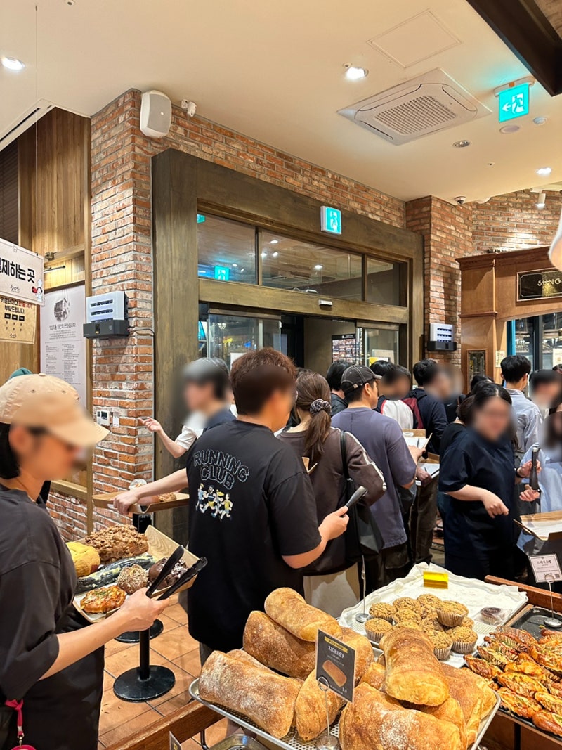 대전 성심당 DCC점 빵가방 정보, 저녁 7시 방문 줄 없길래 좋아했는데
