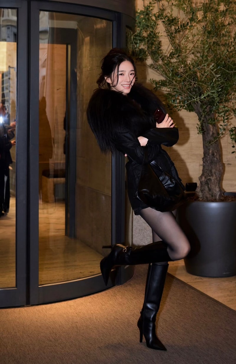 박규영 밀라노 패션 어디꺼? 구찌 올블랙에 롱부츠까지