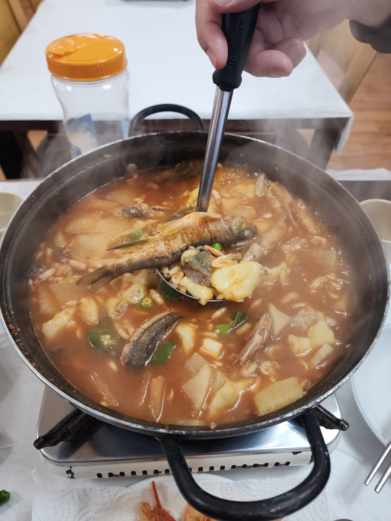 천안 입장 맛집 이모네매운탕｜민물매운탕 안 좋아하는 사람도 반한 잡고기매운탕(내돈내산....